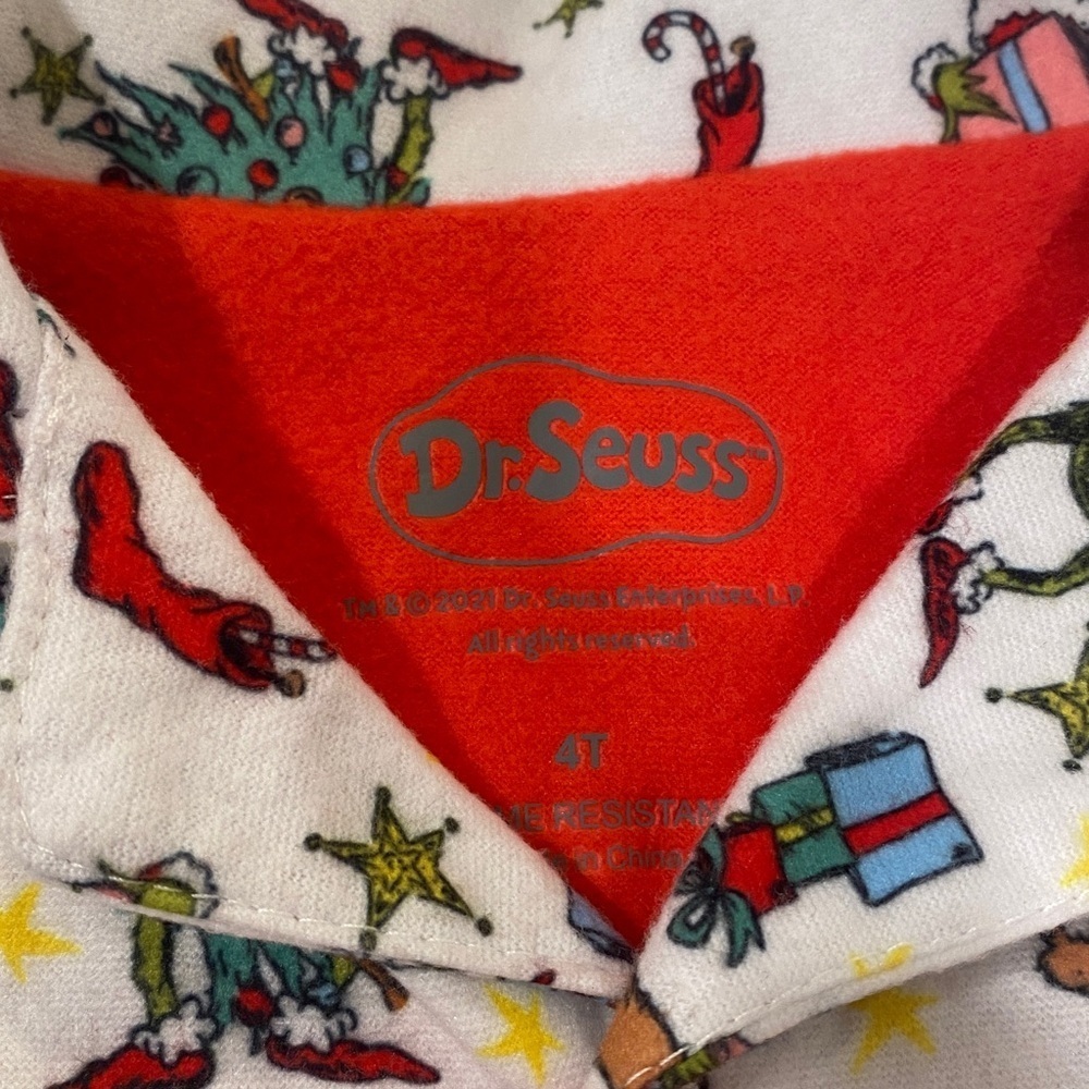 Dr Seuss NWT “Grinch” kids flannel button front Christmas pajamas. Size 4T - Picture 5 of 7